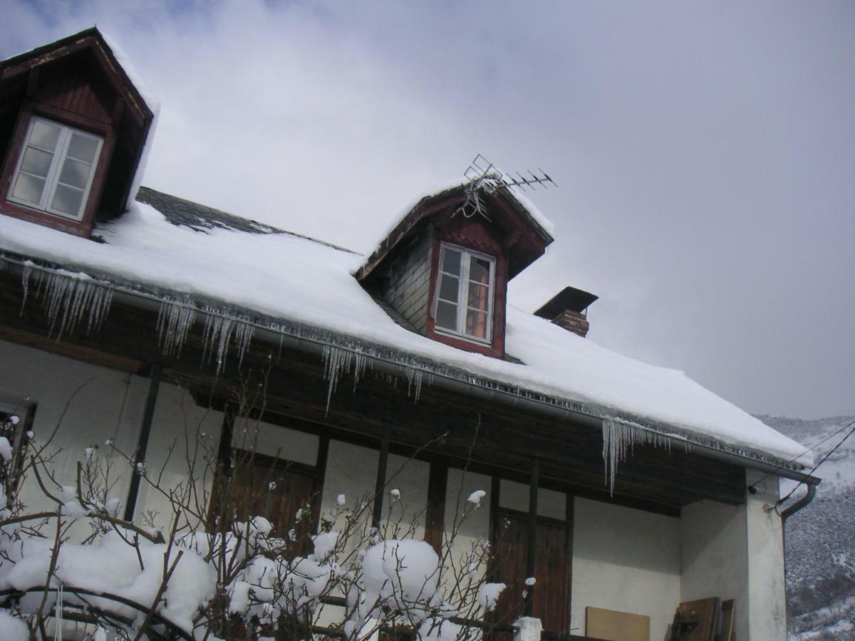 Maison Lacoste Campan Bagian luar foto